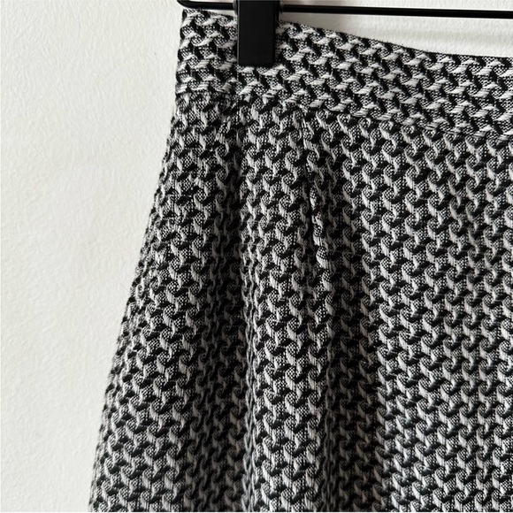 CLASSIC DIRECTIONS | Women’s Pencil Skirt with pockets size 10 - Picture 8 of 9